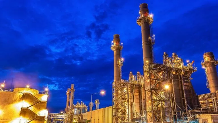oil refinery that uses industrial hose firesleeve